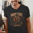 Vintage Muay Thai Wai Kru Thai Boxing Ritual Art Men's V-Neck T-Shirt