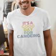 It's A Good Day For Canoeing Retro 70s Vintage Distressed Raglan Baseball Tee Men's V-Neck T-Shirt