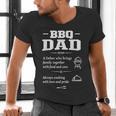 BBQ Dad Grilling Father Day Family Food Love Novelty Graphic Men's V-Neck T-Shirt