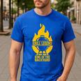 Grill Legend King Of The Backyard BBQ Dad Humor Chef Men's Casual T-Shirt Royal Blue