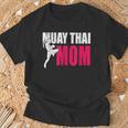 Muay Thai Mom Women Boxing Kickboxing MMA Muay Thai T-Shirt Gifts for Old Men