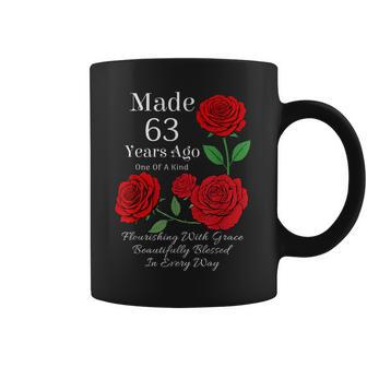 63年前に作られたバラの花 63歳 63歳の誕生日 コーヒーマグ - Kawaiitshirt