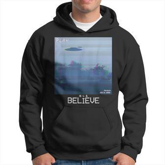 Glaubenie Ufoaporwaveynthwave 80Er Retro Flyingaucer Kapuzenpullover - Geschenkecke