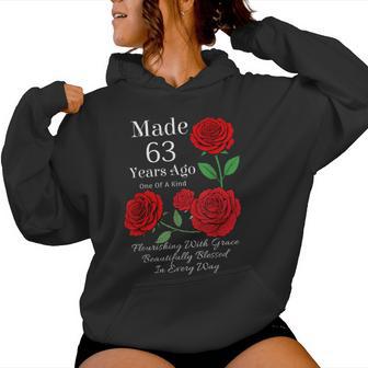 63年前に作られたバラの花 63歳 63歳の誕生日 レディースパーカー - Kawaiitshirt
