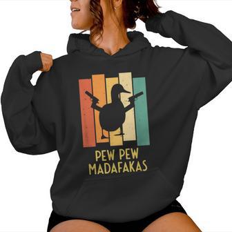 Ente Duck Mit Pistolen Crazyintage I Pew Pew Madafakas Kapuzenpullover für Damen - Geschenkecke