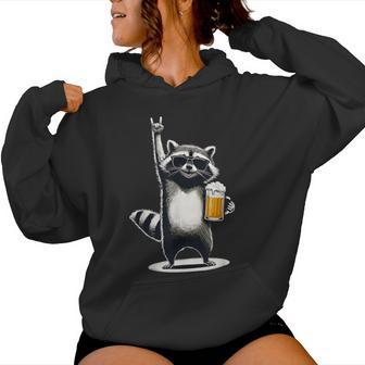 Raccoon Rock On Beer Bar Pub Crawl Bebiendo Cerveza Divertida Sudadera con capucha para mujer - Regaloses