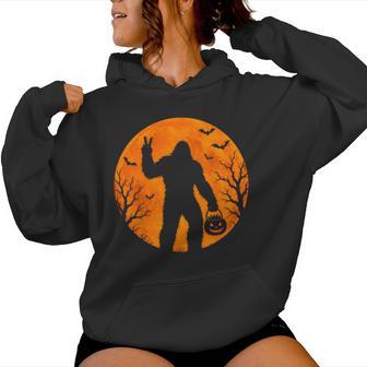 Spooky Halloween Sasquatch Pumpkin Halloween Women Women Hoodie - Thegiftio UK