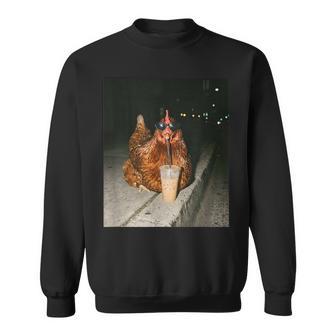 Poulet Buvant Du Café Glacé Sweater e - Cadeauxyz