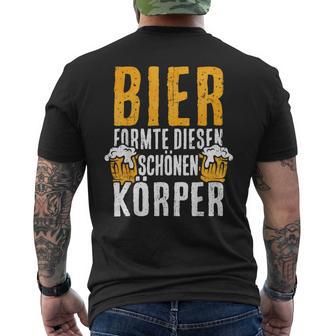 Bier Formte Diesenchönen Körper Trink Und Feier T-Shirt mit Rückendruck - Geschenkecke