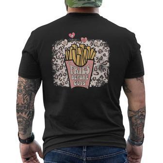 Fries Before Guys À Imprimé Léopard Rétro Pour Laaint-Valentin T-shirt imprimé au dos - Cadeauxyz