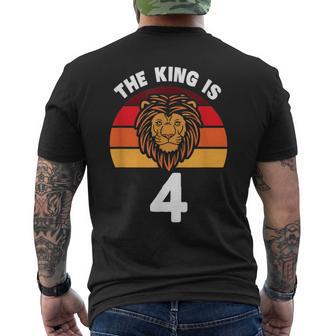 Le Roi Est 4 Animaux Thème Du Lion 4Ème Anniversaire T-shirt imprimé au dos - Cadeauxyz
