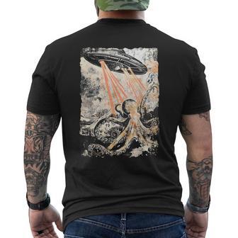 Vintage Calmar Pieuvre Ovni Uap Alien Motif Pieuvre T-shirt imprimé au dos - Cadeauxyz