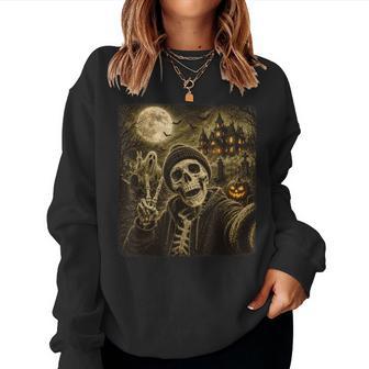 Skeleton Selfie Halloween Ghost Pumpkin Women Women Sweatshirt - Thegiftio UK