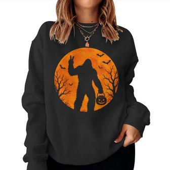 Spooky Halloween Sasquatch Pumpkin Halloween Women Women Sweatshirt - Thegiftio UK