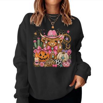 Vintage Western Halloween Highland Cow Pumpkin Cowgirl Women Women Sweatshirt - Thegiftio UK