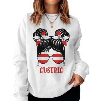 Fille Autrichienne Cheveux Désordonnés Patriotique Autrichien Fierté Enfant Sweat-shirt pour femme - Cadeauxyz