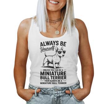 É Un Perro Bull Terrier En Miniatura Divertido Bull Terrier En Miniatura Cuello Camiseta sin mangas para mujer - Regaloses
