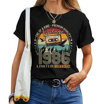40 Cumpleaños Hombre Regalo Abril 1986 In Mangas Camiseta de mujer - Regaloses