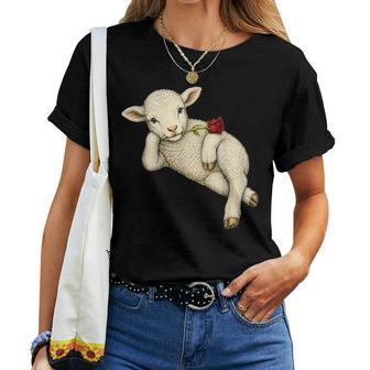Agneau Mignon Romantique Fermier Ferme Brebis Fleur Rouge T-shirt femme - Cadeauxyz