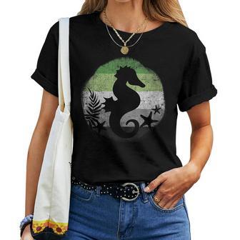Aromantic Pride Hippocampe Lgbt Aro Drapeau Gay Extérieur T-shirt femme - Cadeauxyz