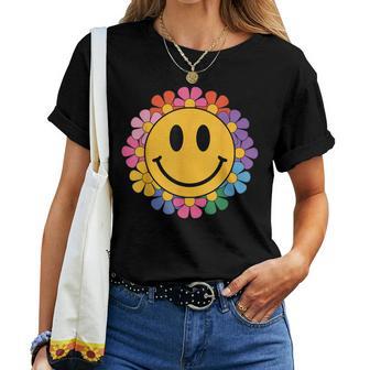 Happy Retro Daisy Smile Face Preppy Aesthetic Kids Women T-shirt | Seseable UK