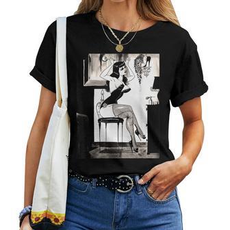 Hot Pin Up Girl En Lencería Y Tacones-Retro Pinup Girl Camiseta de mujer - Regaloses