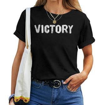 Victory Un Quiymbolise Laictoire Pour Hommes Et S T-shirt femme - Cadeauxyz