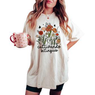 Maestra Wild Flower Cultivando Bilingues Spanish Teacher Women's Oversized Comfort T-shirt | Seseable UK