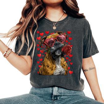 Boxer Mignon Dans Des Lunettes Roseaint-Valentin Chien Romantique T-shirt oversize confortable pour femme - Cadeauxyz