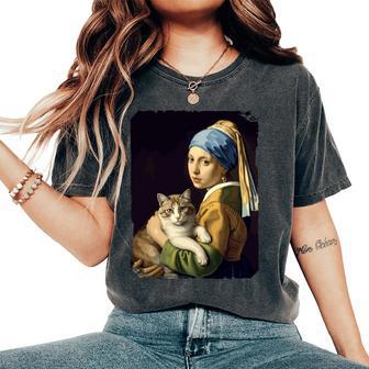 Girl With A Pearl Earring And A Cat 名画パロディ アート猫 長袖tシャツ レディースオーバーサイズコンフォートTシャツ - Kawaiitshirt
