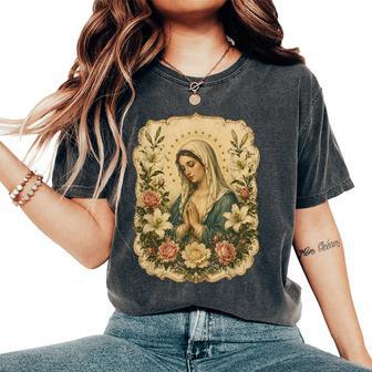 聖母マリアの祈り 花 カトリック 祈り 神聖な芸術 レディースオーバーサイズコンフォートTシャツ - Kawaiitshirt