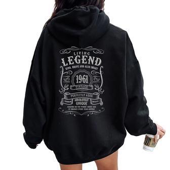 60Th Birthday Kind Brave And Alsomartintage 1961 レディース オーバーサイズ パーカー バックプリント - Kawaiitshirt