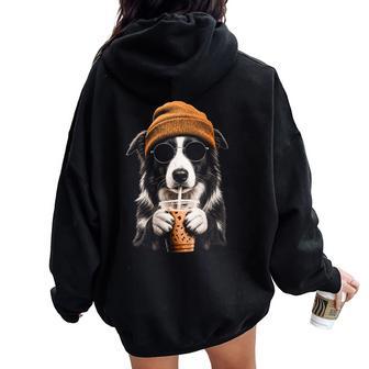 Border Collie Bebiendo Café Helado Divertido Perro Hipster Cuello Women Oversized Hoodie Back Print - Regaloses