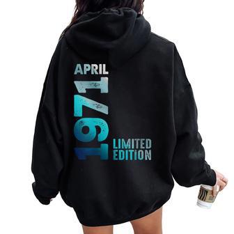 Edición Limitada Abril 1971 Cumpleaños Cuello Women Oversized Hoodie Back Print - Regaloses
