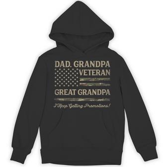 Dad Grandpa Veteran Great Grandpa Father's Day Camo Usa Flag Hoodie - Thegiftio UK