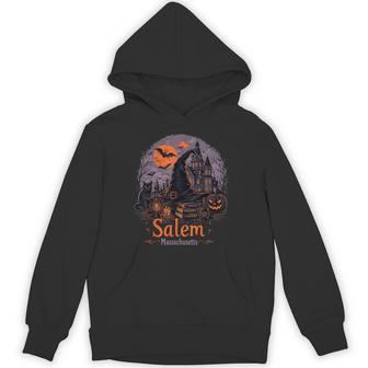 Salem Massachusetts Vintage Witch Hat Cat Spooky Halloween Hoodie | Seseable UK