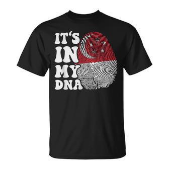 C'est Drôle C'est Inscrit Dans Mon Adn Drapeau Deingapour T-Shirt - Cadeauxyz
