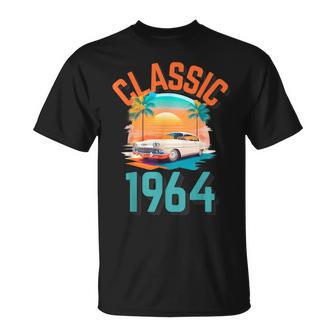 Clásico 1964 Con Coche Palmeras Y Puesta Deol Camiseta unisex - Regaloses