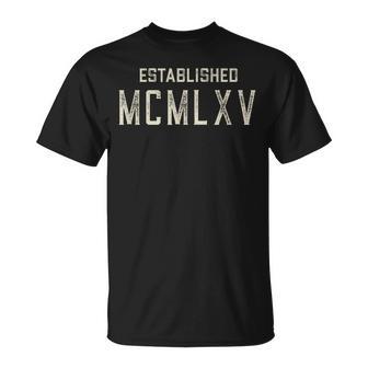 Establecido Mcmlxv 1965 Año En Números Romanos Camiseta unisex - Regaloses