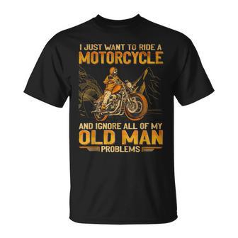 Hombresiejos Montando Motocicleta Para Amante Camiseta unisex - Regaloses