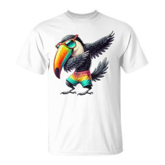 Tucán Dabbing Piscinaacaciones En La Playa Pájaro Tropical Camiseta unisex - Regaloses