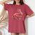 夏に可愛い花うさぎ 花柄 うさぎ レディースオーバーサイズコンフォートTシャツ Crimson 夏に可愛い花うさぎ 花柄 うさぎ レディースオーバーサイズコンフォートTシャツ Crimson