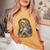 聖母マリアの祈りの肖像画 神聖な花の祈りのアート レディースオーバーサイズコンフォートTシャツ Mustard 聖母マリアの祈りの肖像画 神聖な花の祈りのアート レディースオーバーサイズコンフォートTシャツ Mustard