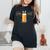 ビールをすすめるねこ 猫 ビール Cat Beer 日本語バージョン レディースオーバーサイズコンフォートTシャツ 黒 ビールをすすめるねこ 猫 ビール Cat Beer 日本語バージョン レディースオーバーサイズコンフォートTシャツ 黒