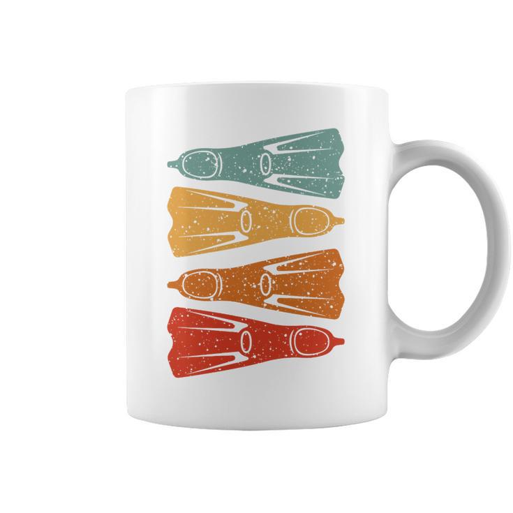 Aletas De Buceo Retro Para Bucear En Uniaje De Buceo Taza de café