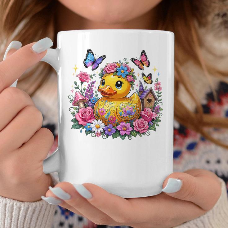黄色いアヒルのイースター蝶の花のシー コーヒーマグ 面白い贈り物