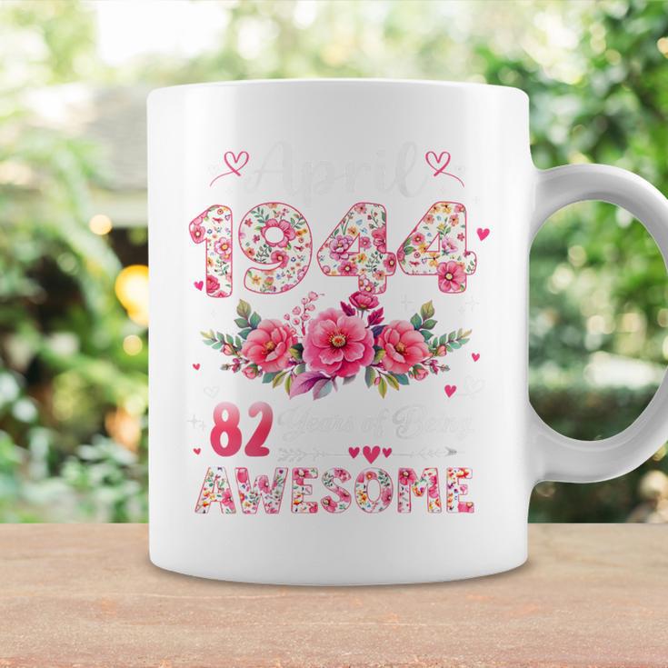 オンバック 82歳 1944年4月 花柄 82歳の誕生日 コーヒーマグ ギフトのアイデア