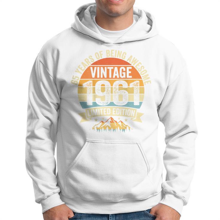 En La Parte Traseraintage 65 Cumpleaños Decoraciones Hombres 65 Años 1961 65 Sudadera