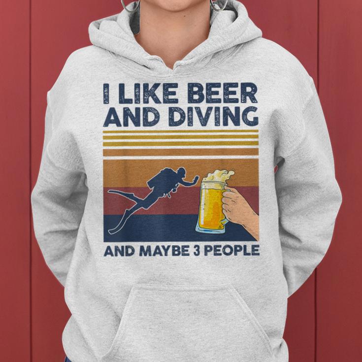 I Like Beer And Diving And Maybe 3 People 面白いギフト レディースパーカー