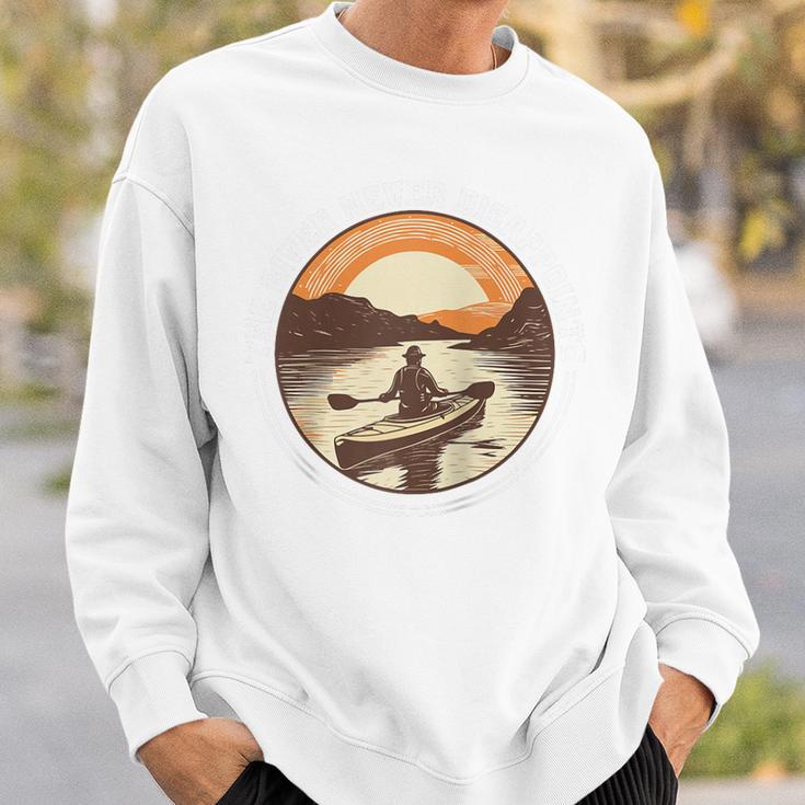 Kayak Kayaker Canoes-Boating Water-Paddle Canadier-Canoe Raglan Baseball Tee Sweatshirt Gifts for Him